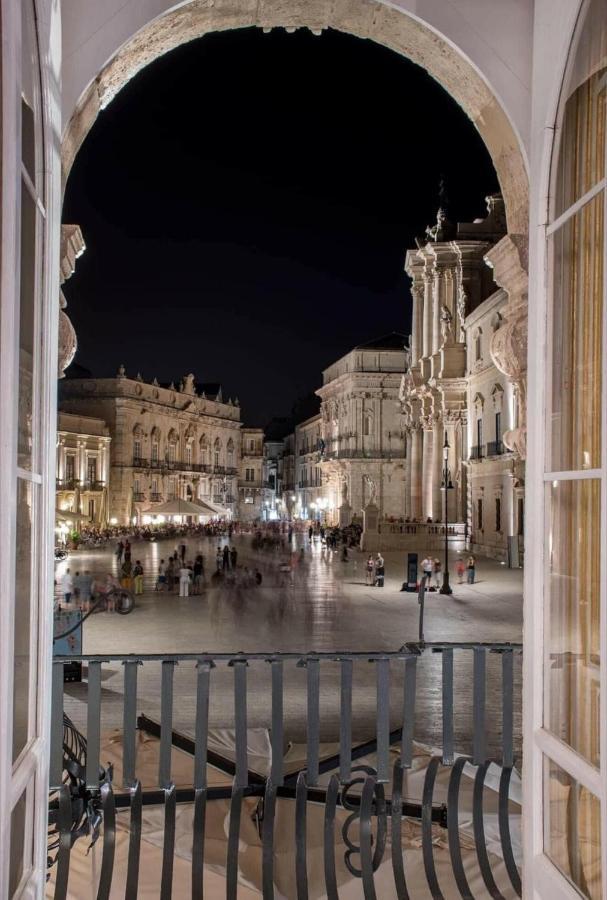 Ortigia Charme Piazza Duomo Daire Siraküza Dış mekan fotoğraf